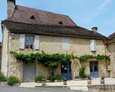 mairie-Bars-Vallée-Vézère-Dordogne