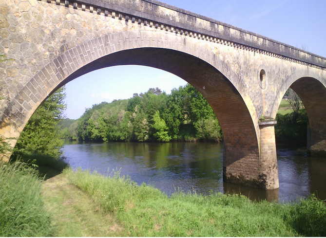 Pont-de-Thonac-Syndicat-Vallée-Vézère-Dordogne